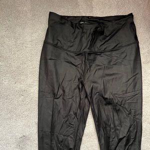 VSX Knockout Legging Tight size Small